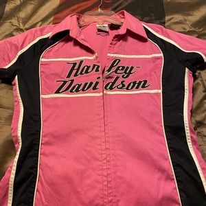 Ladies zip front Harley Davison shirt, size medium in great shape